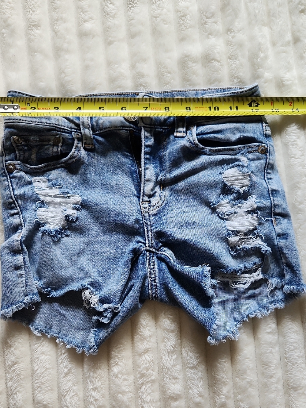 American Eagle Outfitters Light Blue Distressed Denim Shorts - Picture 3 of 4